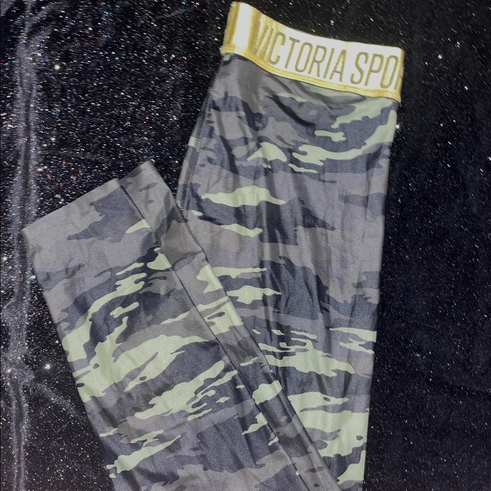 Victoria Secret Sport Camo Leggings